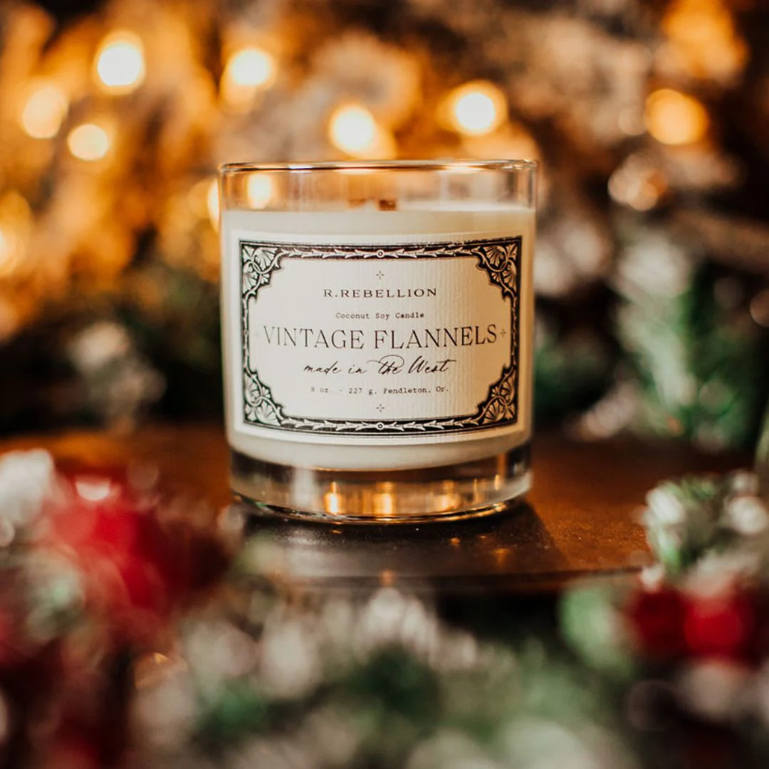 Vintage Flannels Candle 8 oz. - Image 4